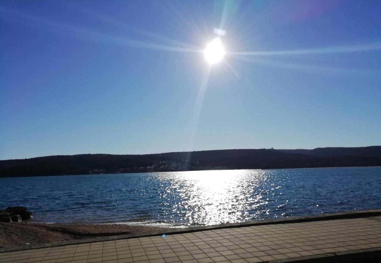 Apartment Sun & Sea クルク エクステリア 写真