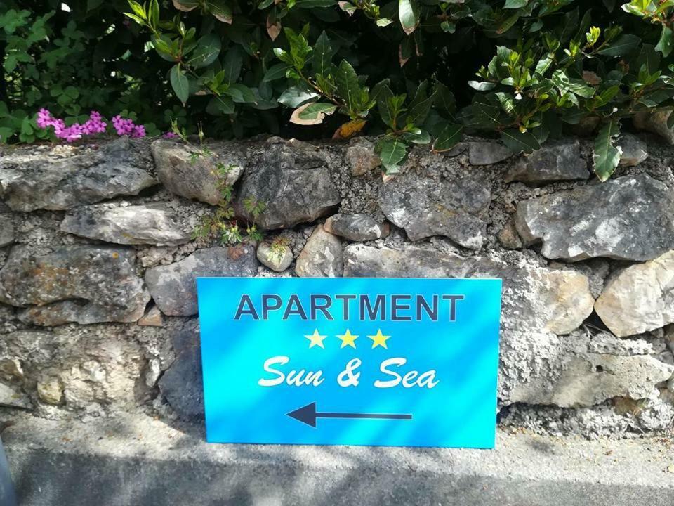 Apartment Sun & Sea クルク エクステリア 写真
